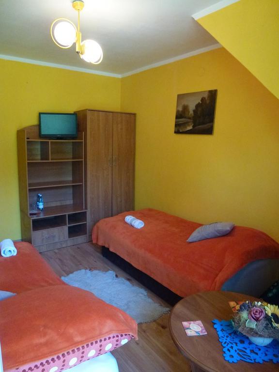 Pokoje Goscinne Vida Krynica Zdroj Room photo